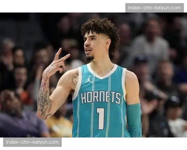 拉梅洛·鲍尔单场命中10记三分创生涯新高，黄蜂横扫奇才取四连胜