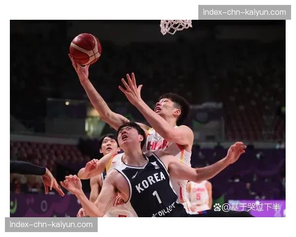 从蓝领到支柱：余嘉豪本赛季防守影响力提升之路。